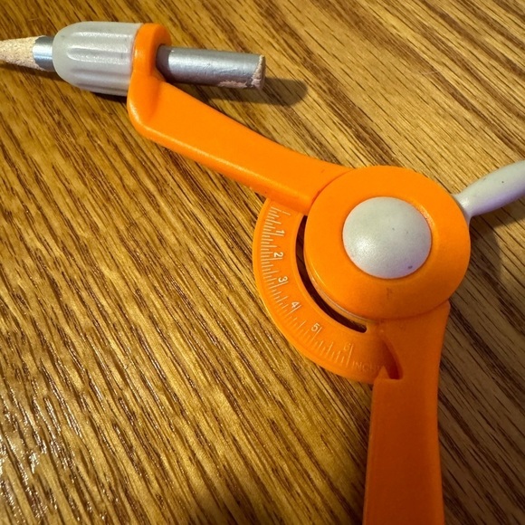 It’s Academic Back to School Supplies Orange Compass in Inches & Centimeters - Picture 2 of 2